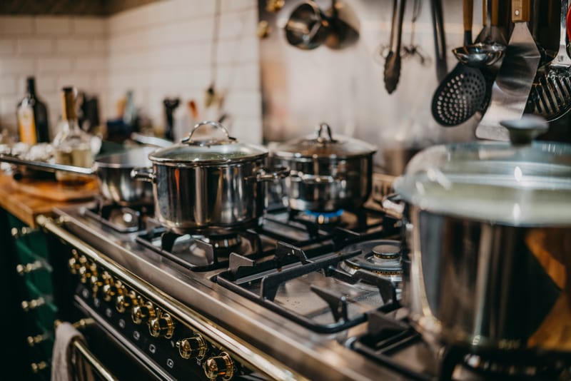 PRESSURE COOKER